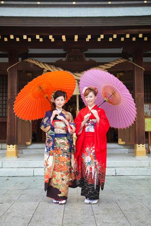 【2025年最新版】プルオーバーパーカーの魅力と選び方完全ガイド